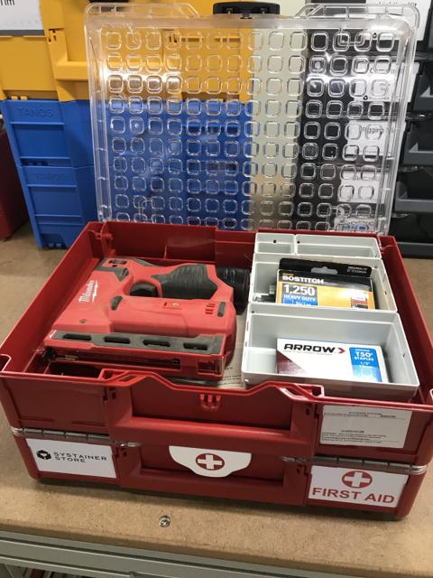 Milwaukee Staple Gun in Systainer³ Organizer – photo 3