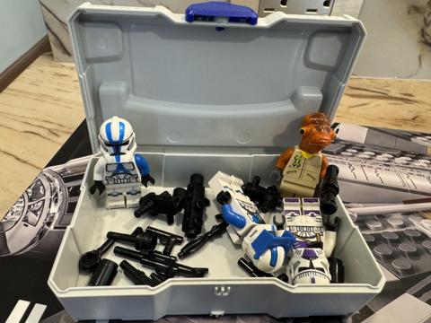 Lego Minifigure Travel Case