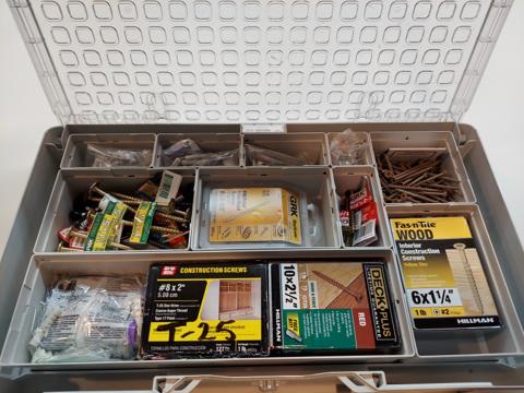 Screws in Organizers