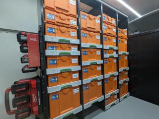 Deep Orange in a Nissan Van – photo 8