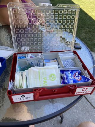 First Aid in the Truck – photo 2