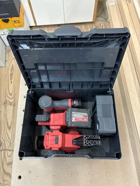 Milwaukee Nail Guns in Systainer³ M 337 – photo 2