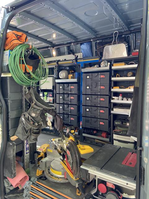 Well Organized Van – photo 4