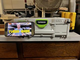 Phone Mounted to TOPROCK