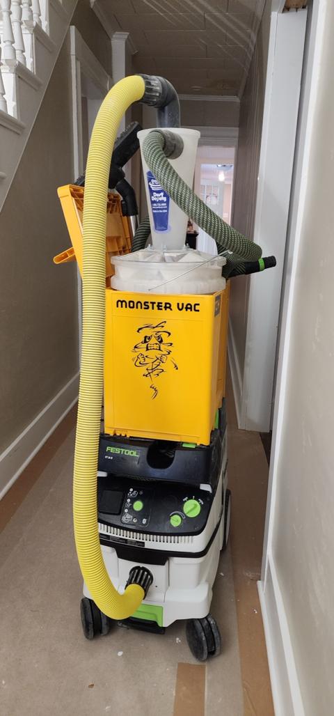 Sys3 M 437 holding Dust Deputy