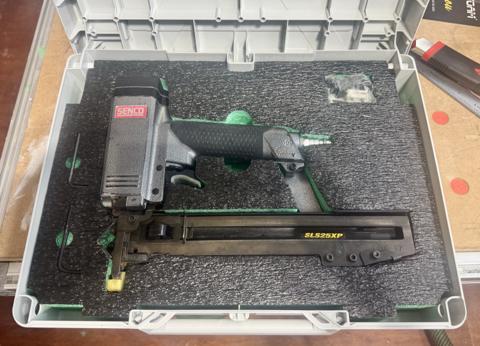 Senco Staple Gun in Sys3 M 112