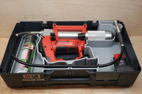 Milwaukee M12 Grease Gun – photo 2